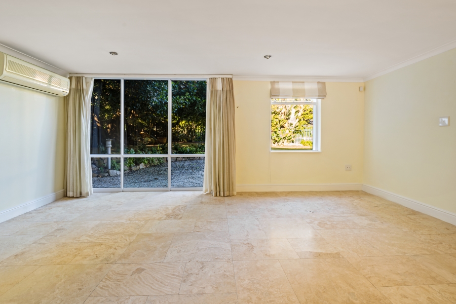 5 Bedroom Property for Sale in Leisure Isle Western Cape